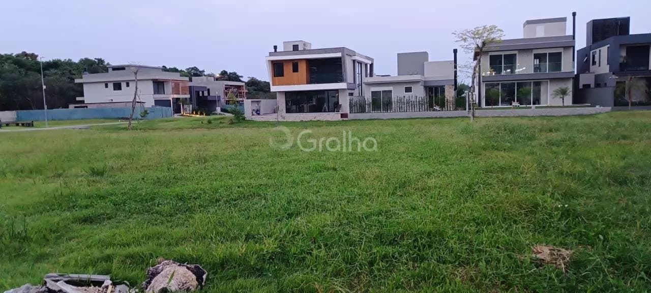 Terreno para venda em Pedra Branca com 346 m² — foto principal