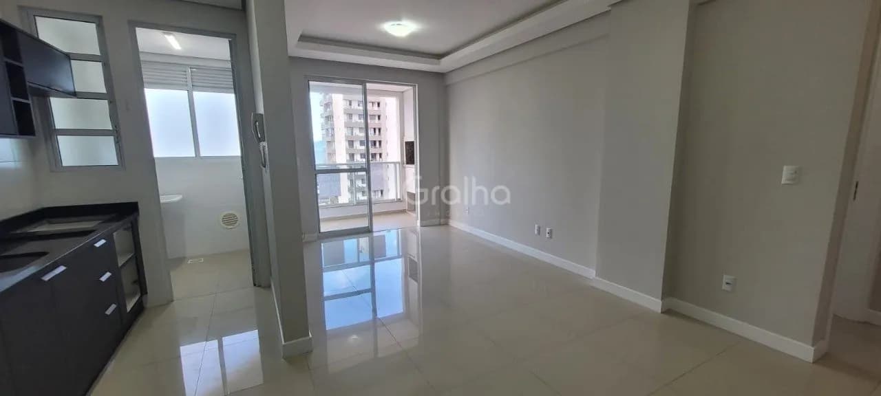 Apartamento para venda com 2 dormitórios em Barreiros com 70 m² — foto principal