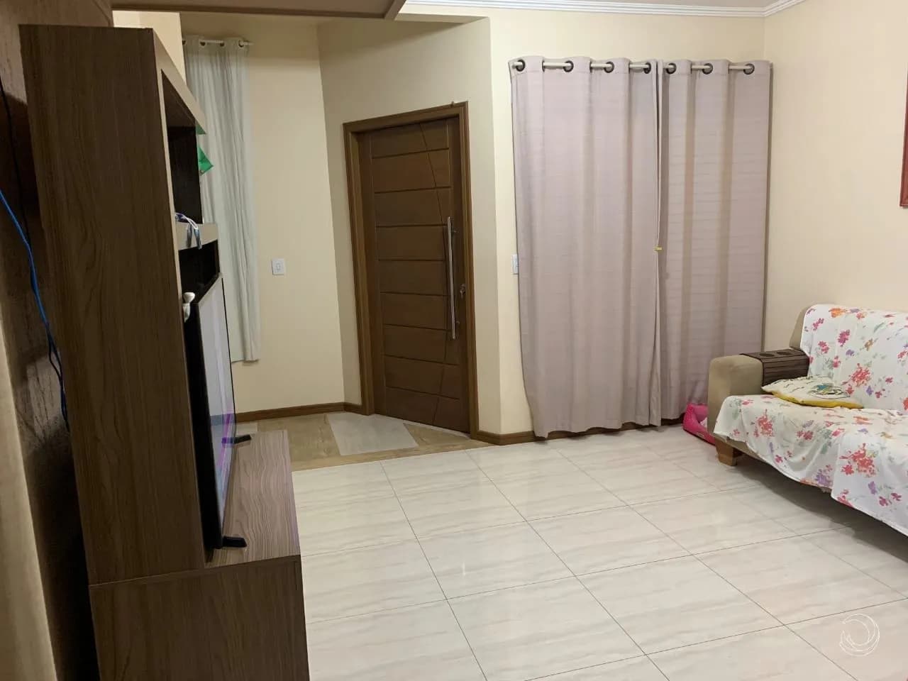 Casa para venda com 4 dormitórios em Carianos com 160 m² — foto 3