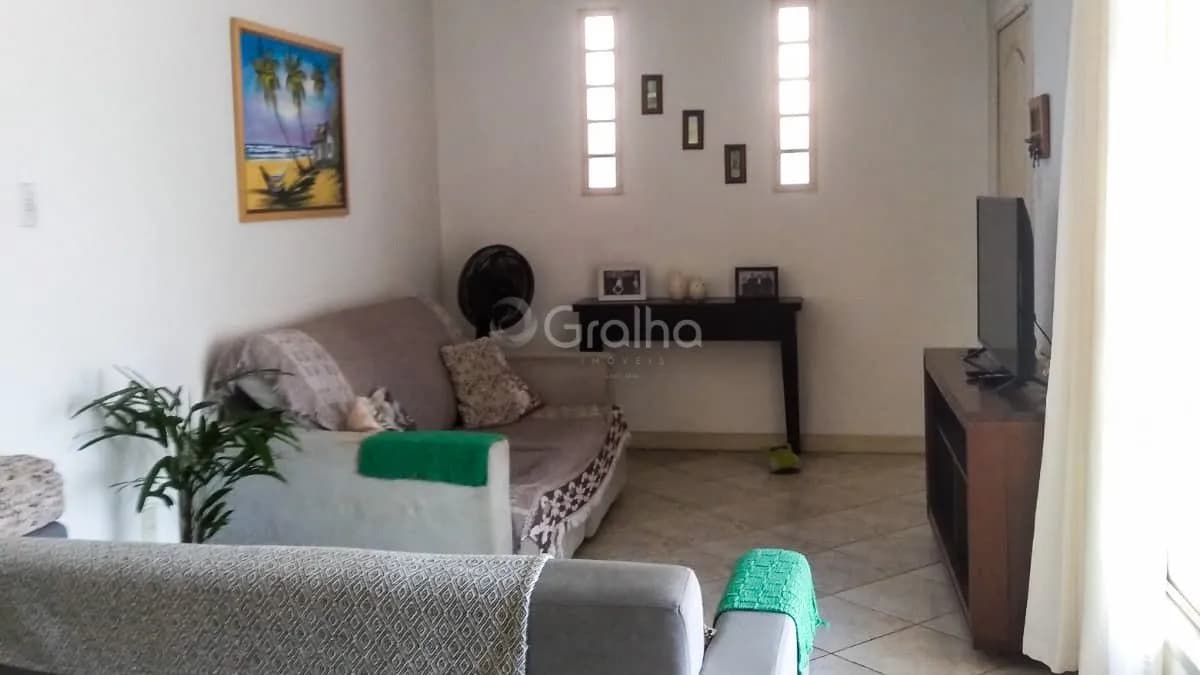 Casa para venda com 4 dormitórios em Canasvieiras com 204 m² — foto principal