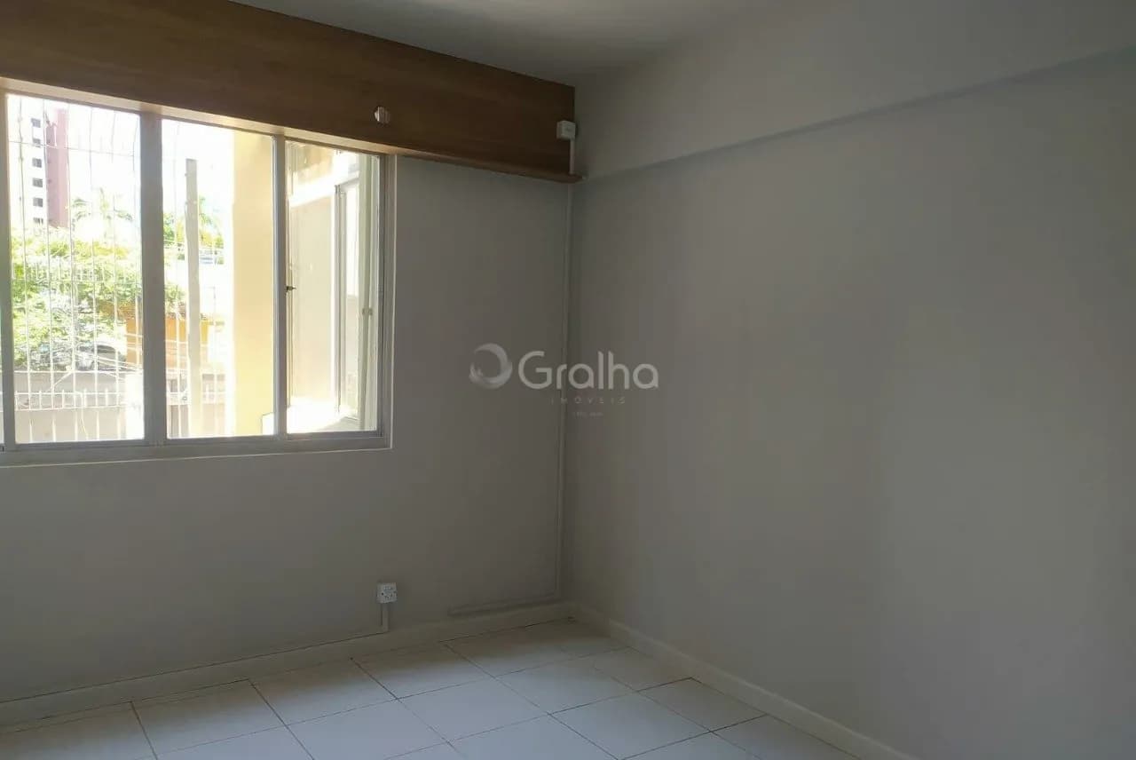 Sala comercial para venda em Centro com 96 m² — foto 2