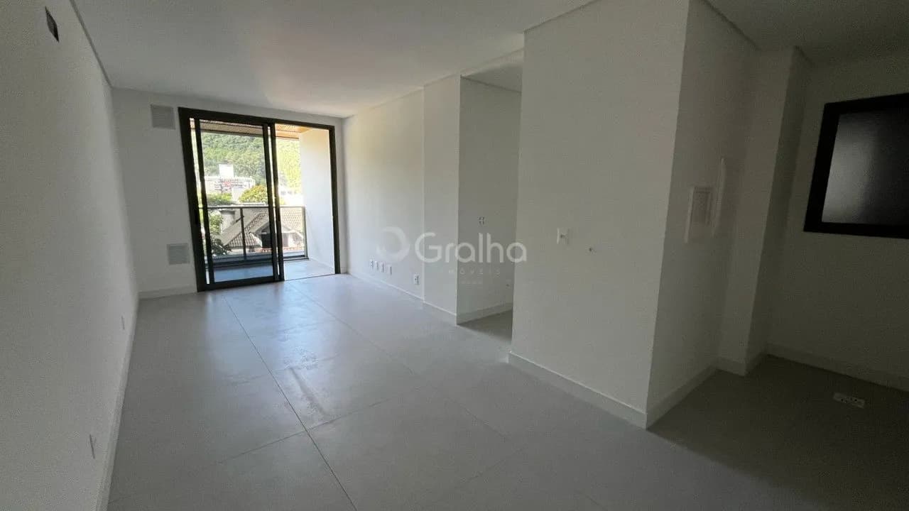 Apartamento para venda com 2 dormitórios em Jurerê com 65 m² — foto principal