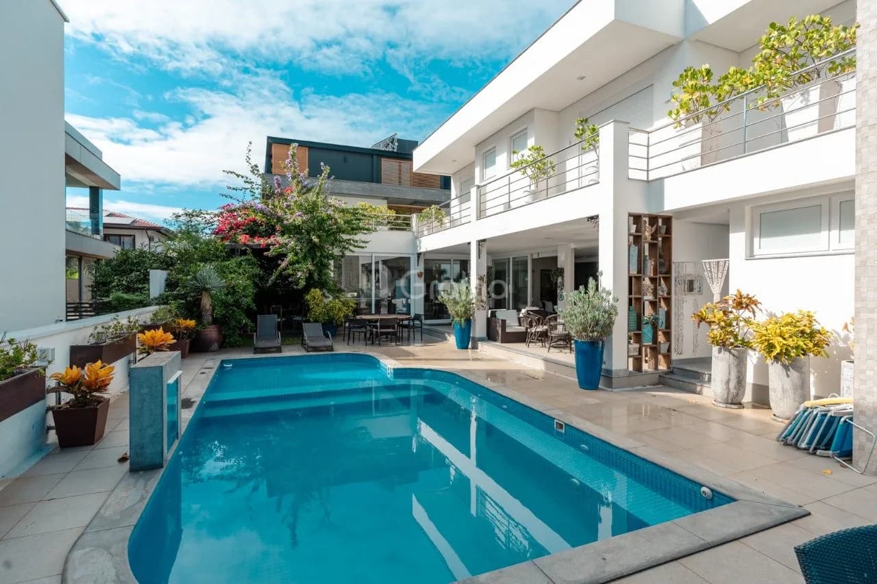 Casa para venda com 4 dormitórios em Jurerê Internacional com 600 m² — foto principal