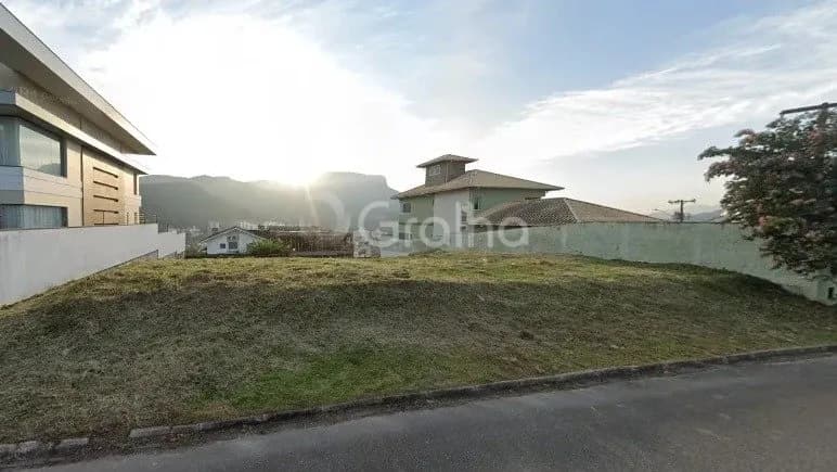 Terreno para venda em Pedra Branca com 360 m² — foto principal