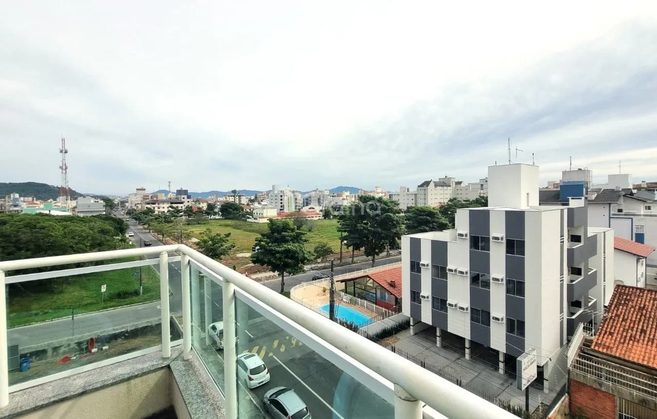Cobertura para venda com 3 dormitórios em Canasvieiras com 140 m² — foto 2
