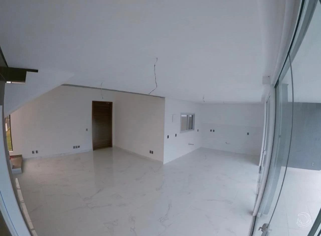 Casa para venda com 3 dormitórios em São João do Rio Vermelho com 212 m² — foto 2