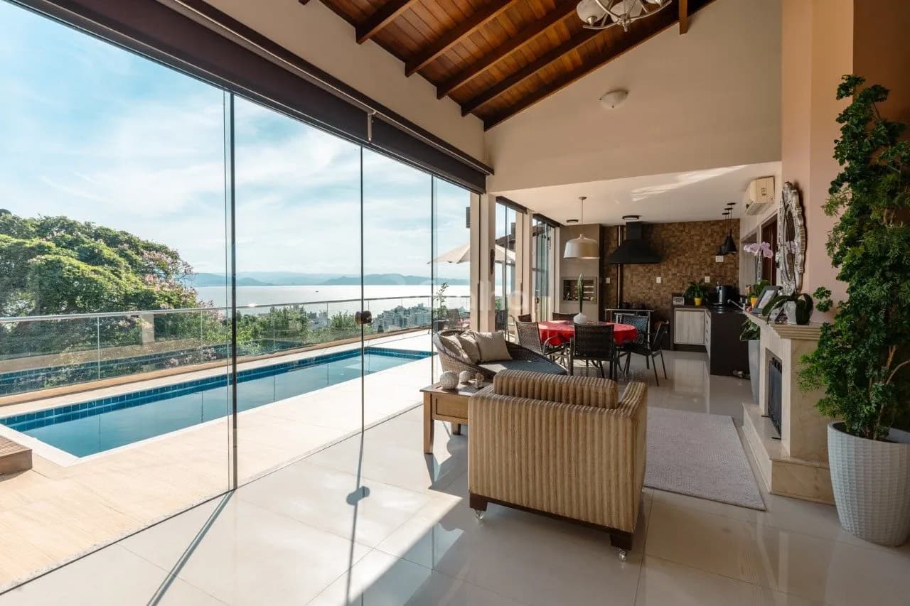 Casa para venda com 4 dormitórios em Centro com 370 m² — foto 3