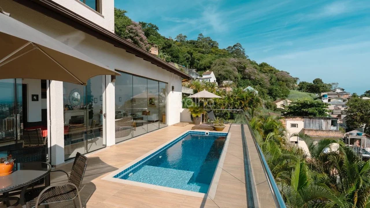 Casa para venda com 4 dormitórios em Centro com 370 m² — foto 4