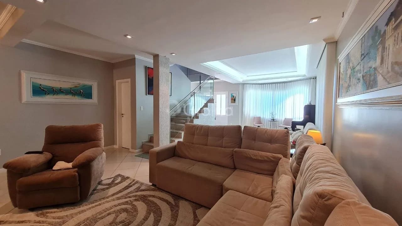 Casa para venda com 3 dormitórios em Saco Grande com 303 m² — foto 2