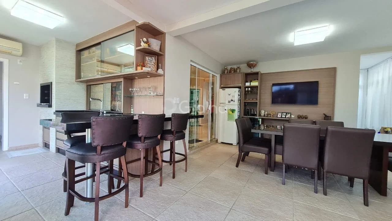 Casa para venda com 3 dormitórios em Saco Grande com 303 m² — foto 4
