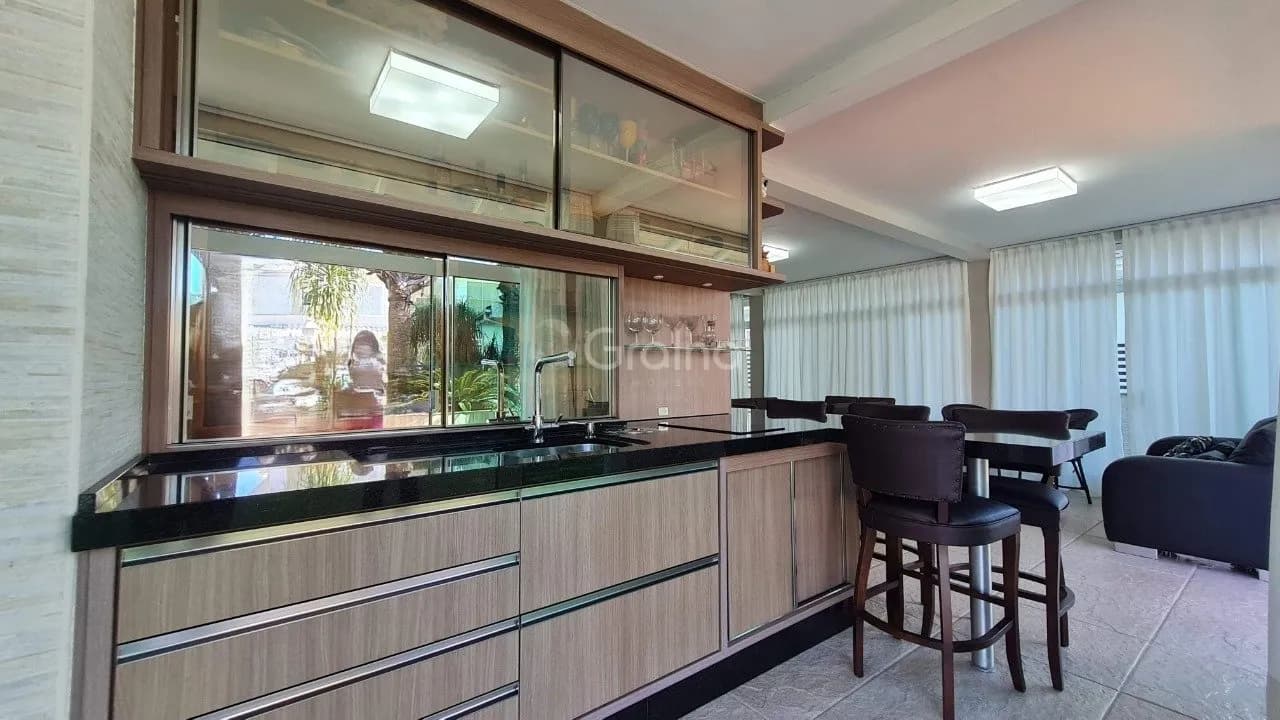 Casa para venda com 3 dormitórios em Saco Grande com 303 m² — foto 5