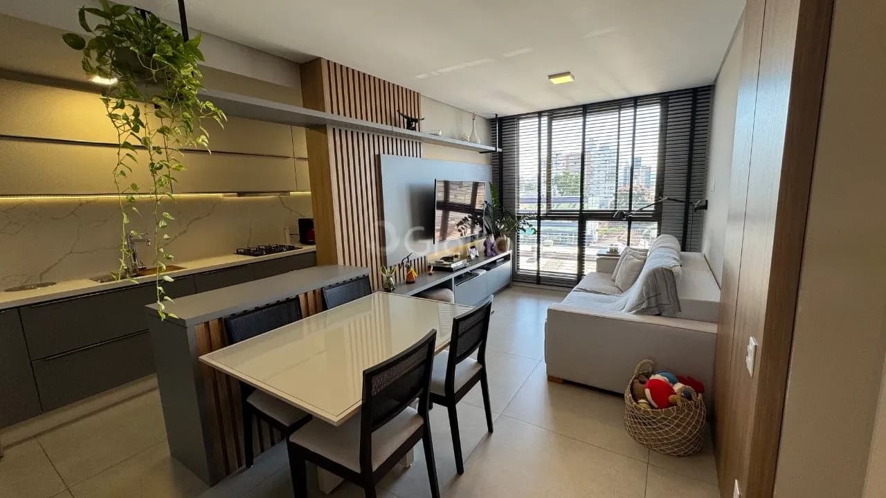 Apartamento para venda com 2 dormitórios em Estreito com 65 m² — foto principal