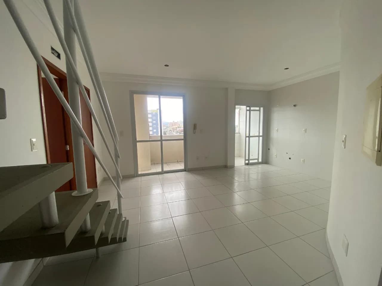 Apartamento duplex para venda com 3 dormitórios em Capoeiras com 97 m² — foto principal