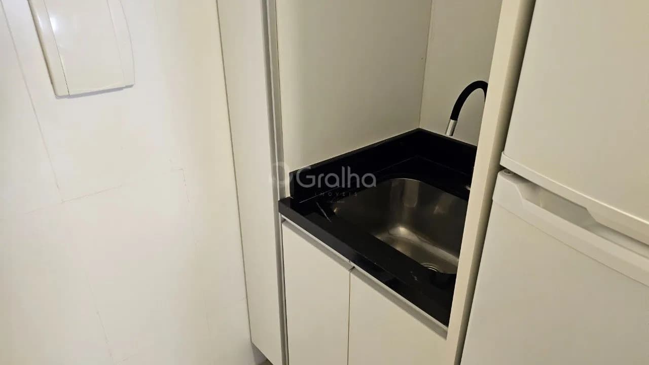 Apartamento para venda com 1 dormitório, em Centro com 42 m² — foto 5