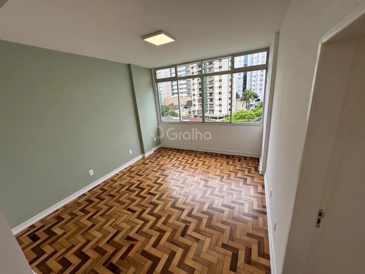 Apartamento para venda com 2 dormitórios em Centro com 71 m² — foto 2
