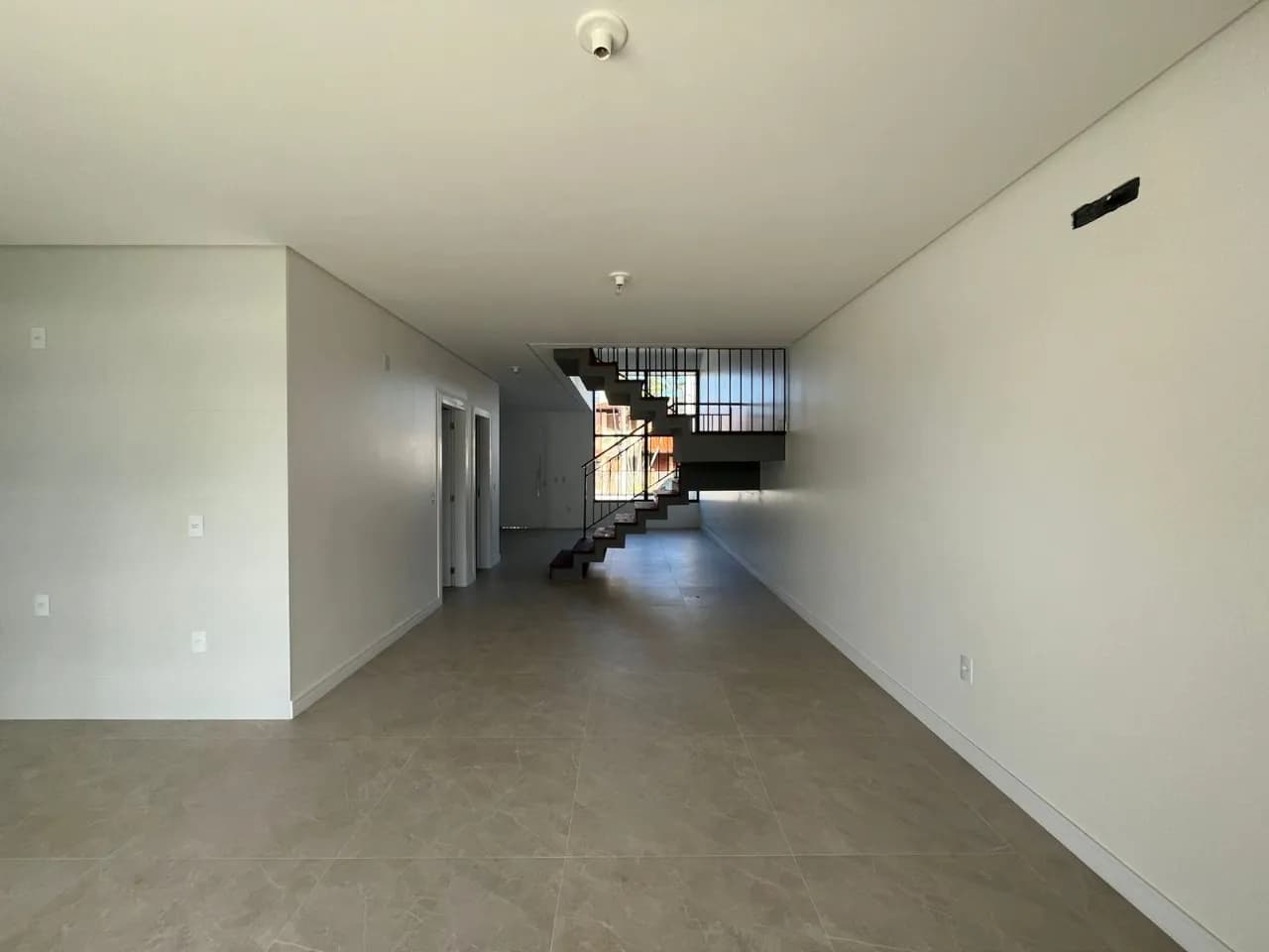 Casa para venda com 4 dormitórios em Lagoa Da Conceição com 192 m² — foto principal