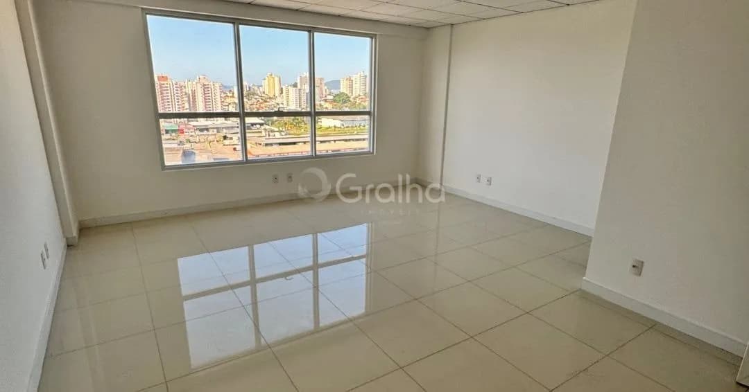 Sala comercial para venda em Barreiros com 32 m²
