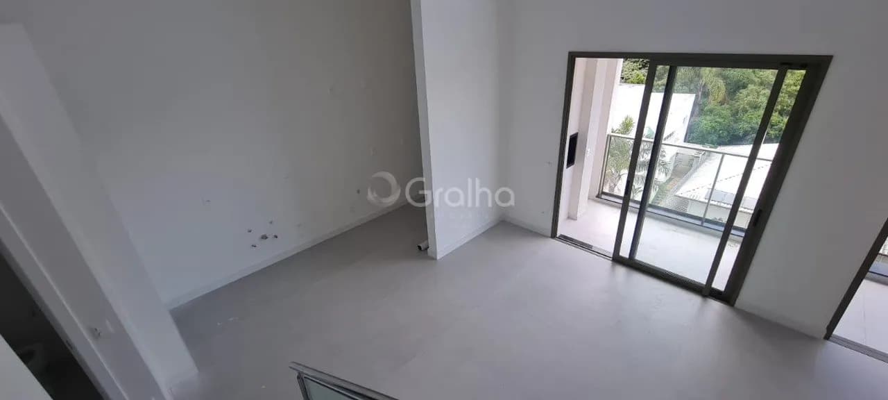 Apartamento duplex para venda com 2 dormitórios em Jurerê Internacional com 92 m² — foto 2