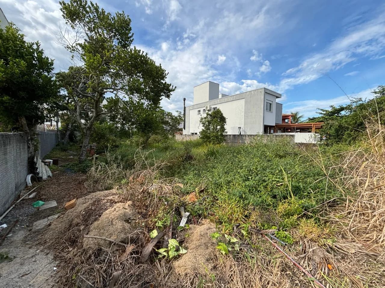 Terreno para venda em Campeche com 450 m² — foto principal