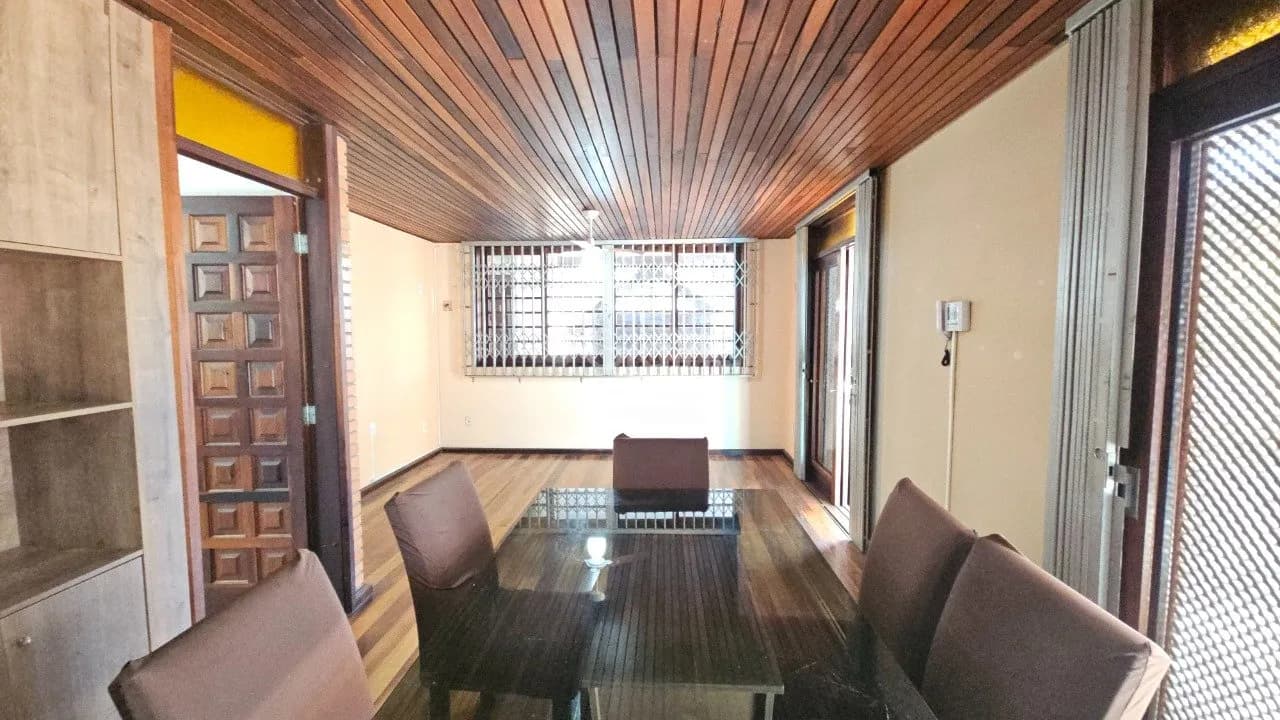 Casa para venda com 4 dormitórios em Canasvieiras com 174 m² — foto 2