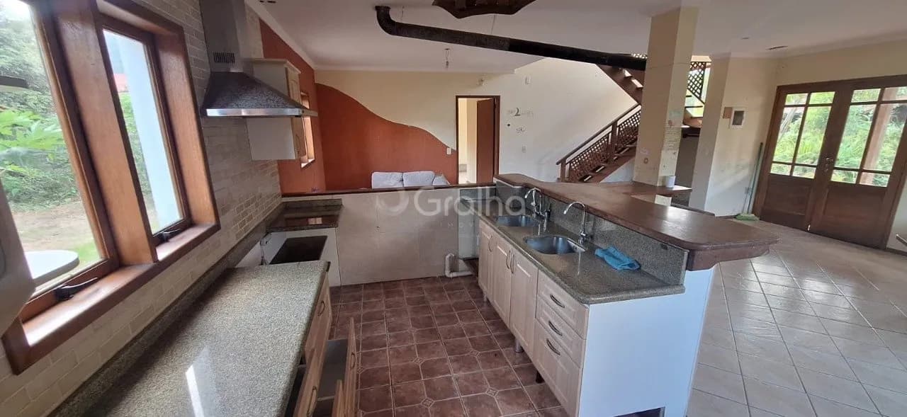 Casa para venda com 4 dormitórios em São João do Rio Vermelho com 200 m² — foto 3