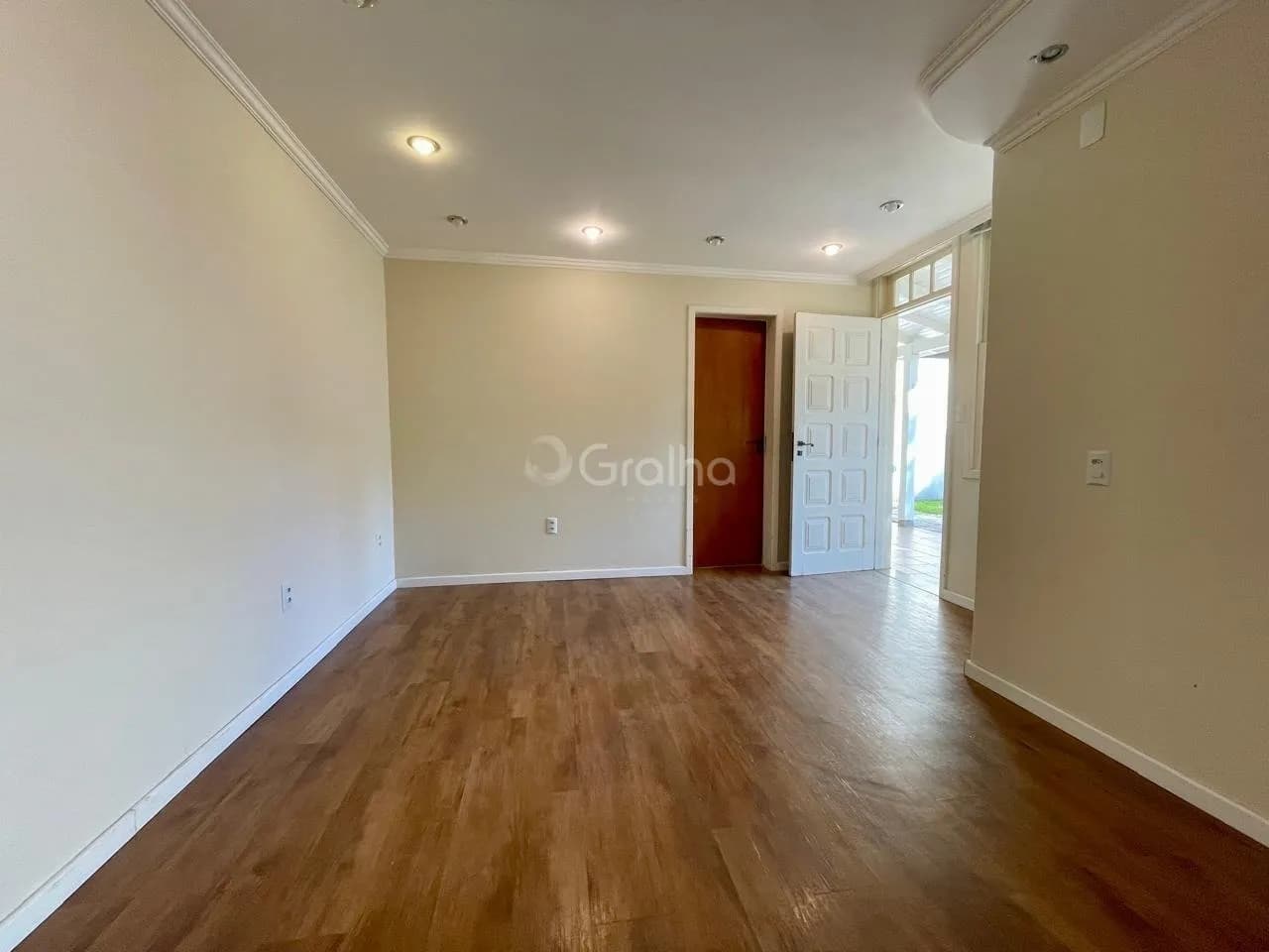 Casa para venda com 5 dormitórios em Côrrego Grande com 309 m² — foto 3