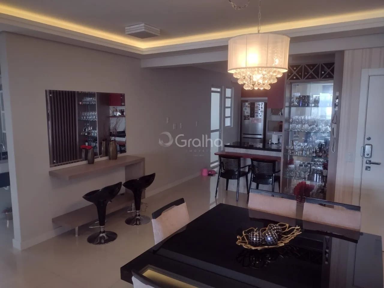 Apartamento para venda com 3 dormitórios em Agronômica com 128 m² — foto 2