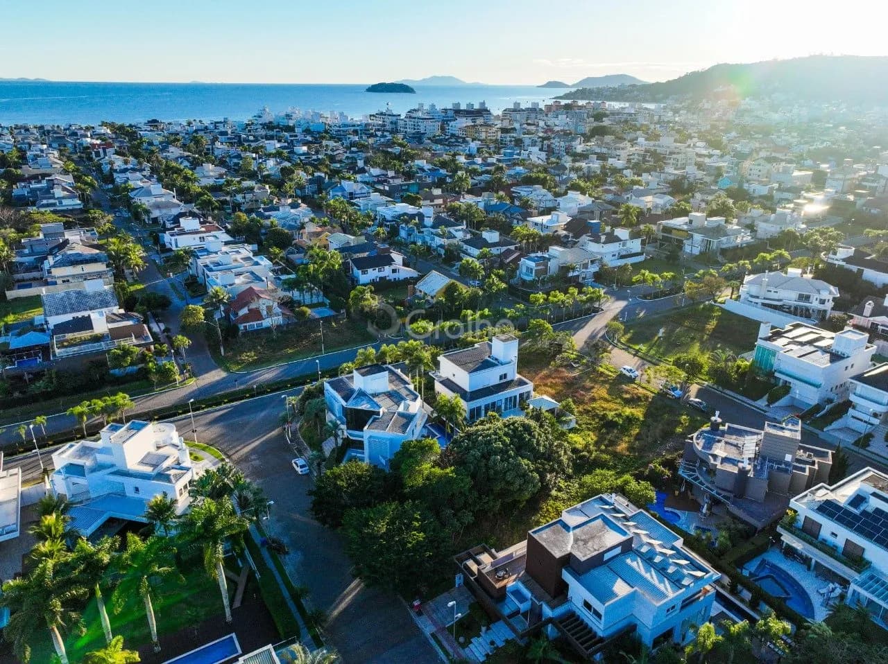 Terreno para venda em Jurerê Internacional com 600 m² — foto principal