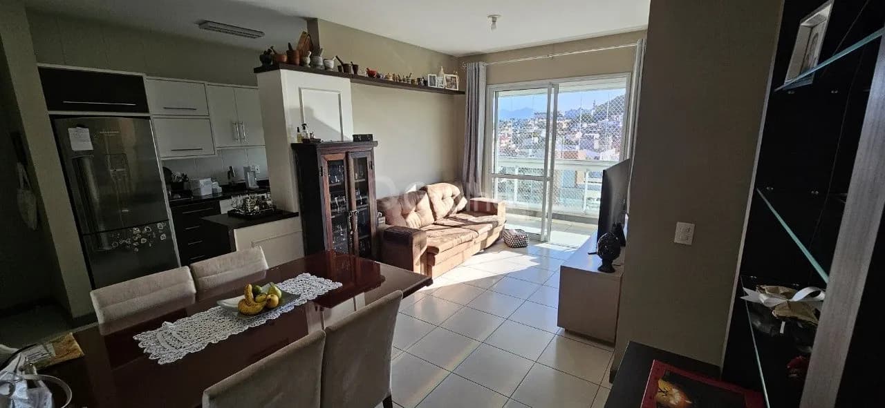 Apartamento para venda com 3 dormitórios em Coqueiros com 120 m² — foto principal