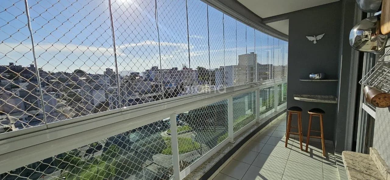 Apartamento para venda com 3 dormitórios em Coqueiros com 120 m² — foto 4