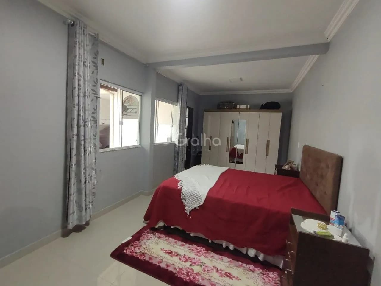Casa para venda com 3 dormitórios em Aririu com 220 m² — foto principal