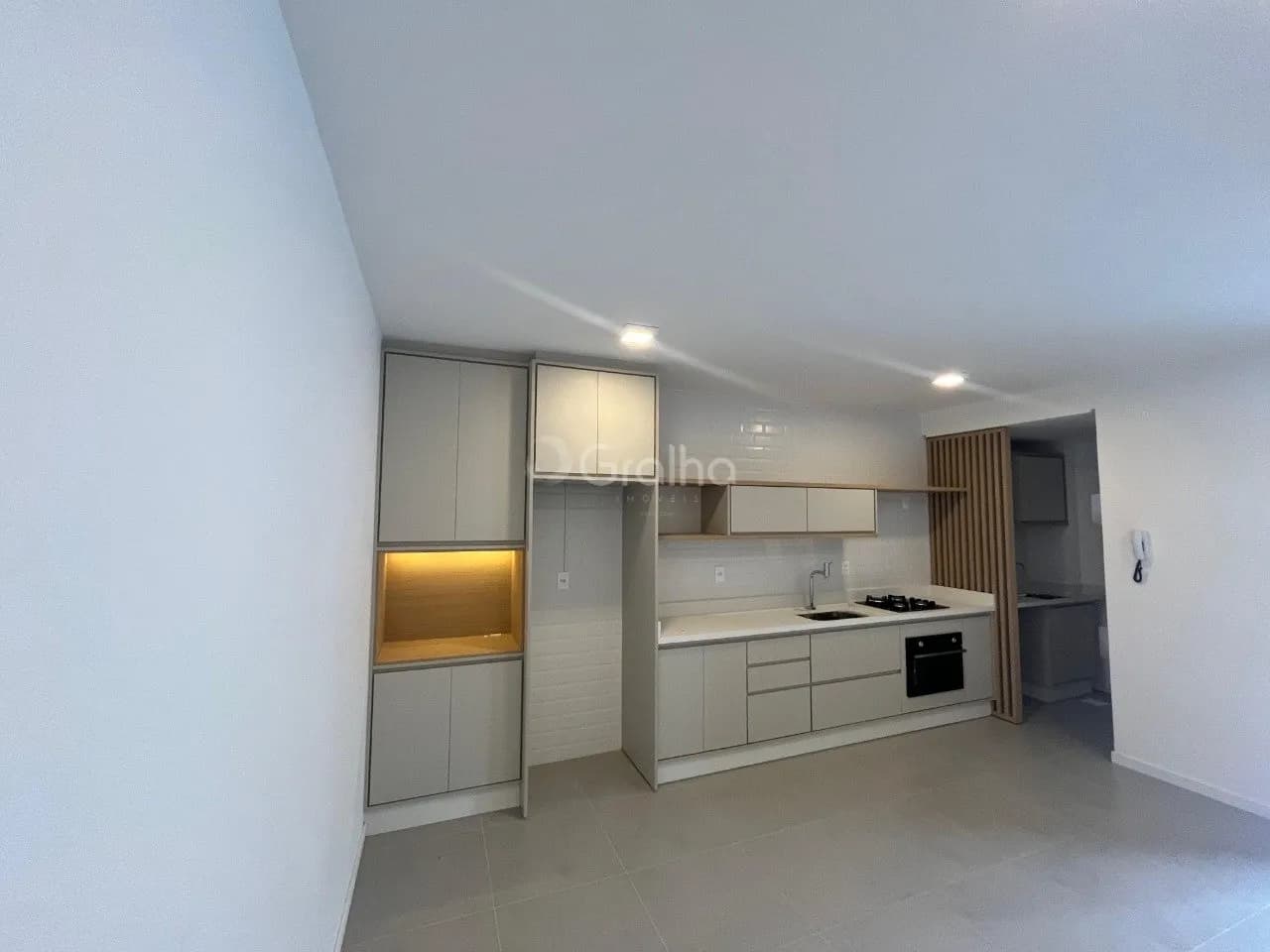 Apartamento para venda com 2 dormitórios em Cacupé com 71 m² — foto 2