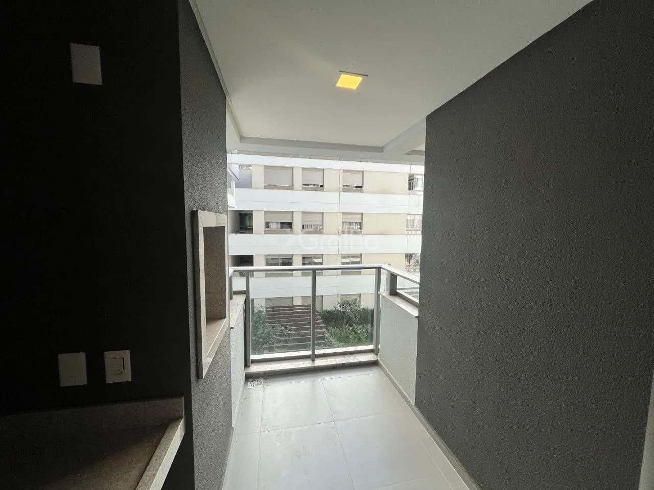 Apartamento para venda com 2 dormitórios em Cacupé com 71 m² — foto 3