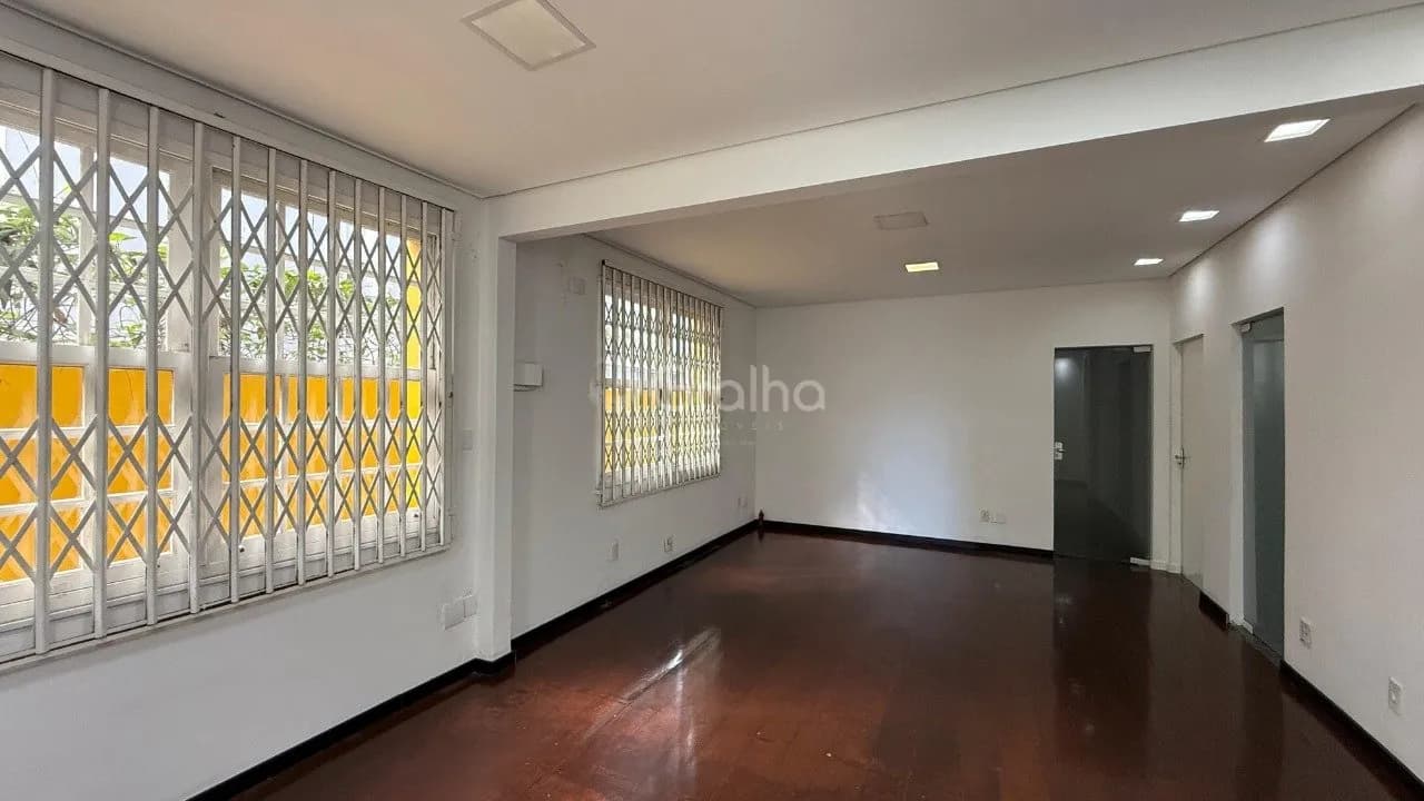 Casa comercial para venda em Centro com 231 m² — foto principal