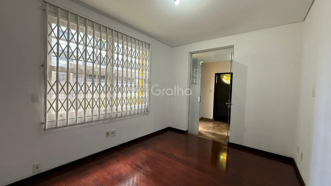 Casa comercial para venda em Centro com 231 m² — foto 2