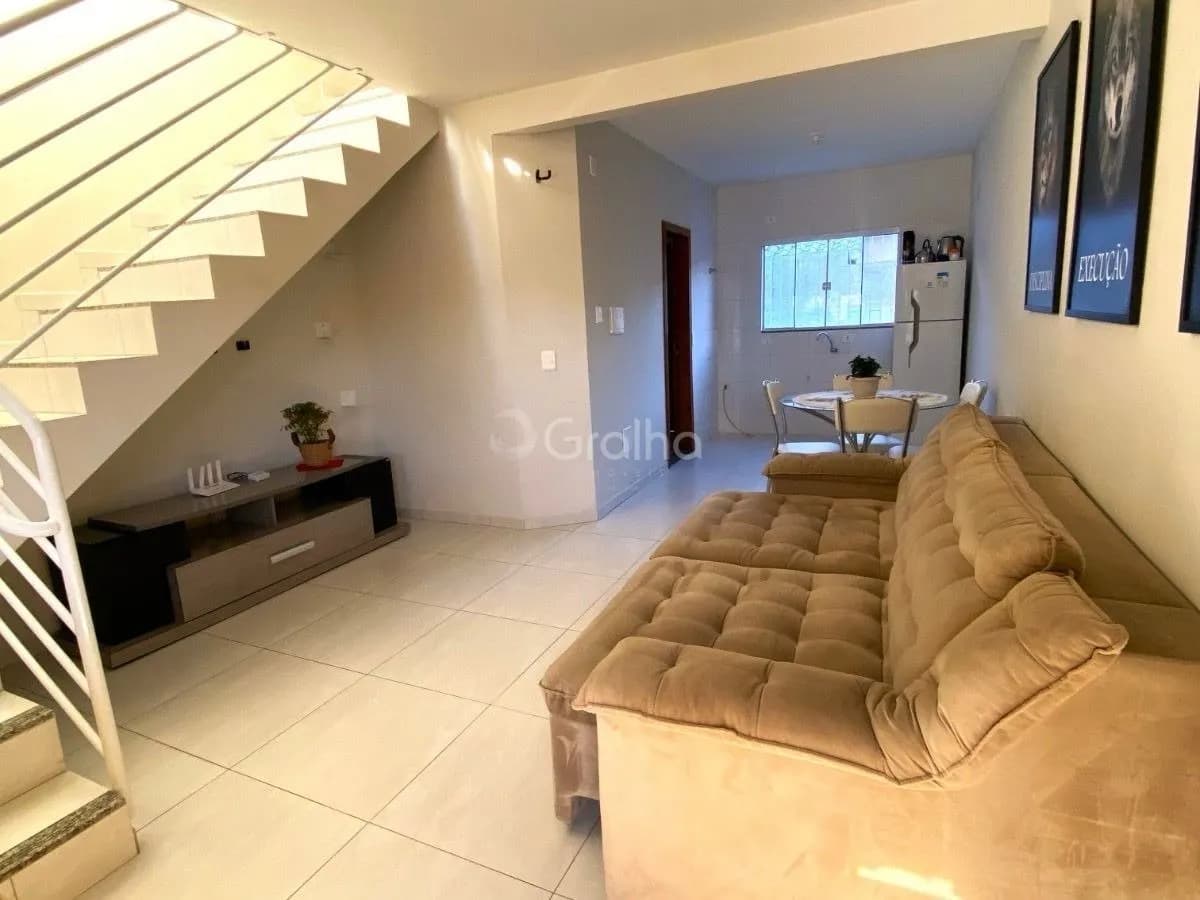 Casa para venda com 2 dormitórios em Bela Vista com 67 m² — foto 2