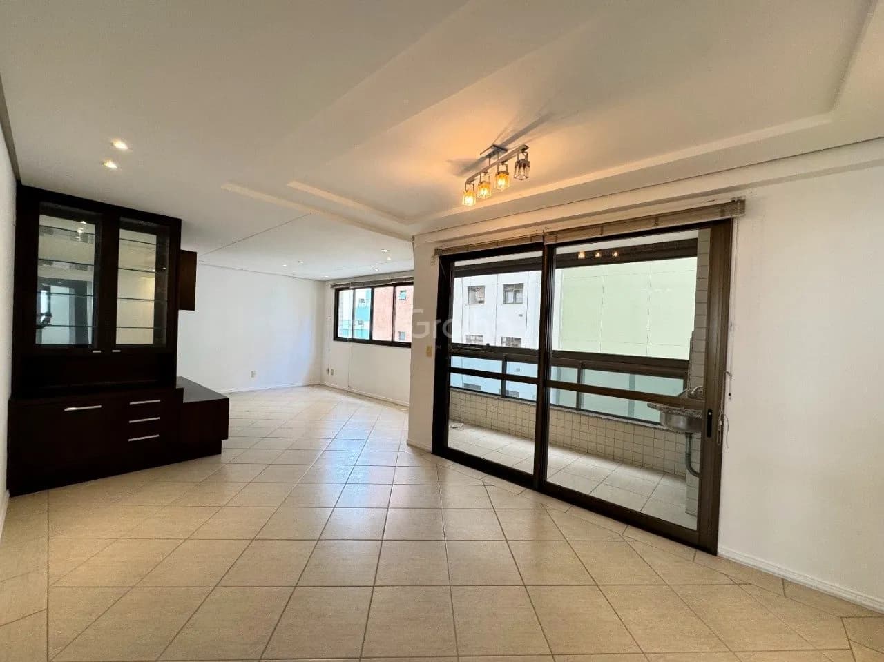 Apartamento para venda com 3 dormitórios em Centro com 110 m² — foto principal