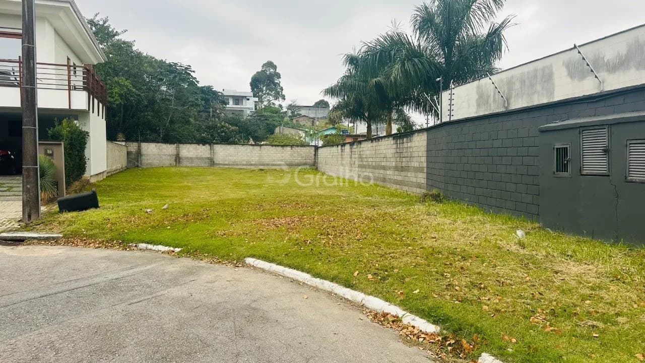 Terreno para venda em Pedra Branca com 384 m² — foto principal