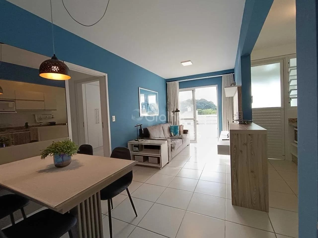 Apartamento para venda com 2 dormitórios em Canasvieiras com 65 m² — foto 2