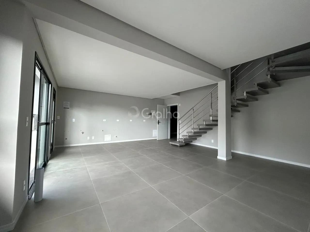Apartamento duplex para venda com 4 dormitórios em Cachoeira Do Bom Jesus com 133 m² — foto 2