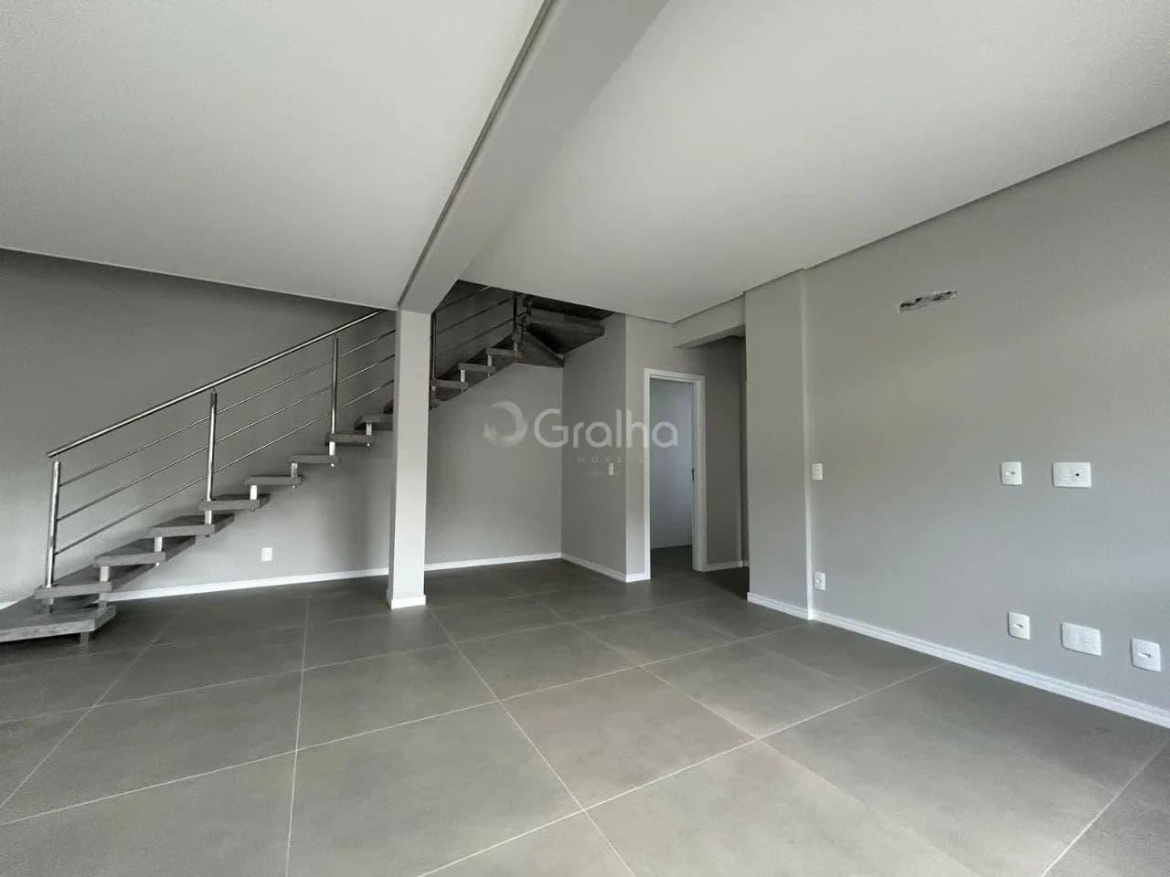 Apartamento duplex para venda com 4 dormitórios em Cachoeira Do Bom Jesus com 133 m² — foto 3