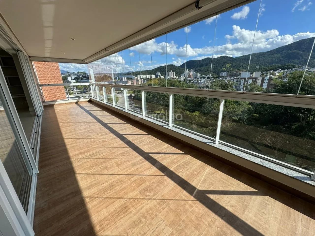Apartamento para venda com 3 dormitórios em Pedra Branca com 220 m² — foto 2