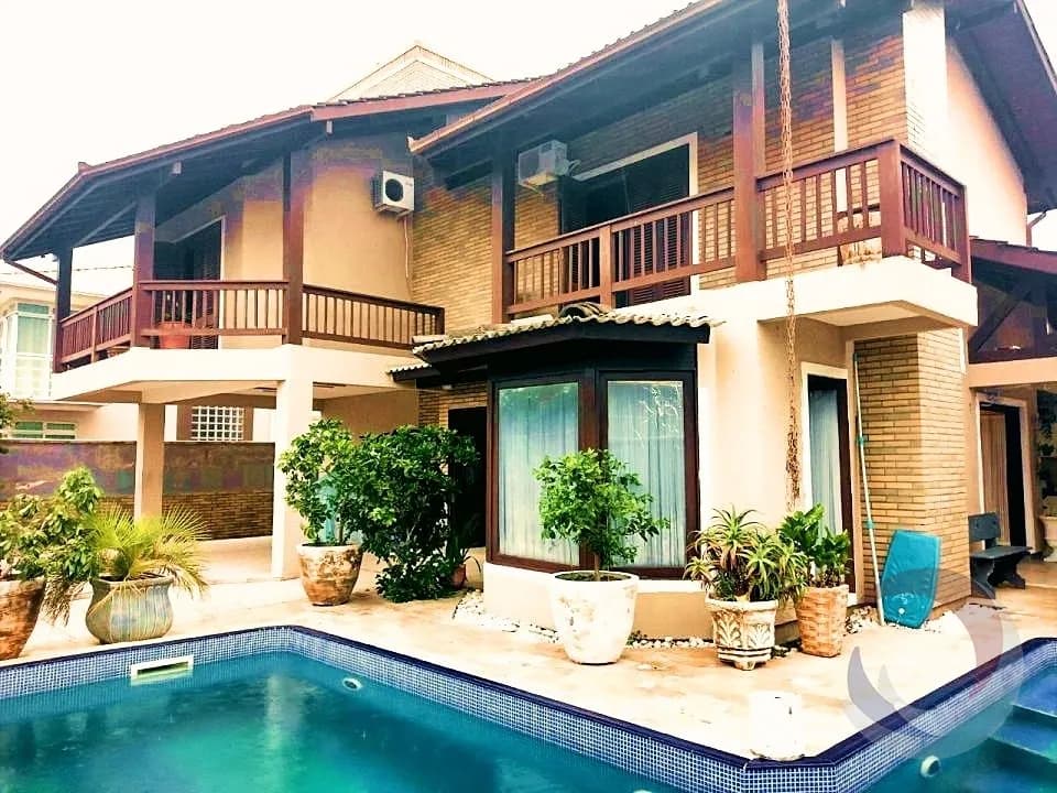Casa para venda com 5 dormitórios em Campeche com 305 m² — foto principal