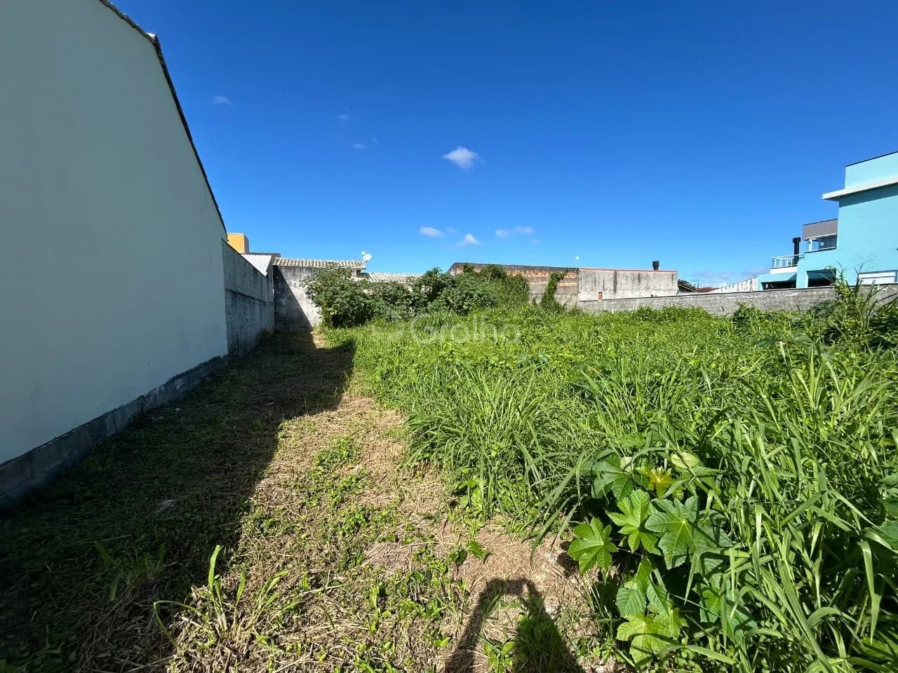 Terreno para venda em Carianos com 360 m²