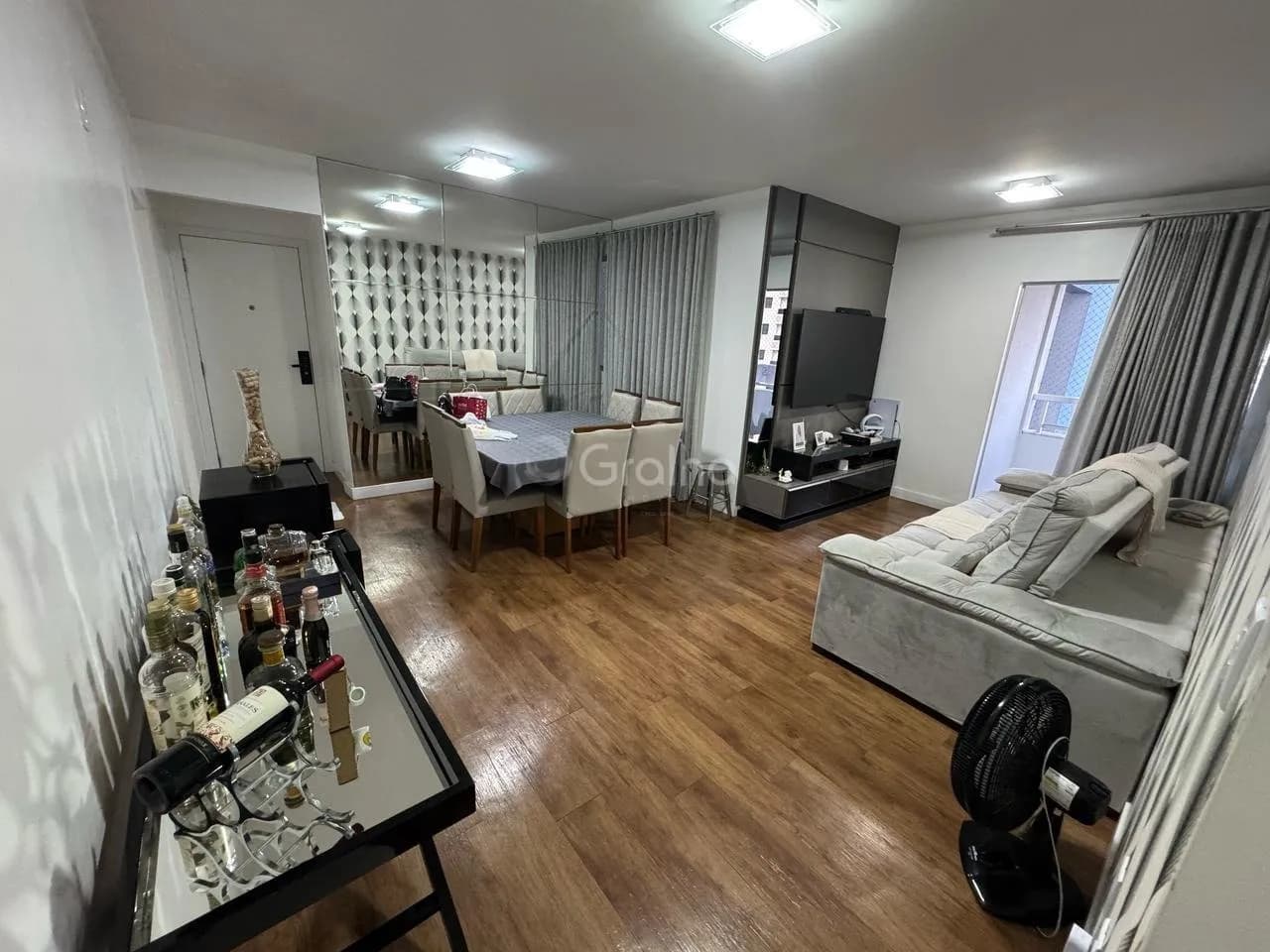Apartamento para venda com 3 dormitórios em Campinas com 103 m² — foto 2