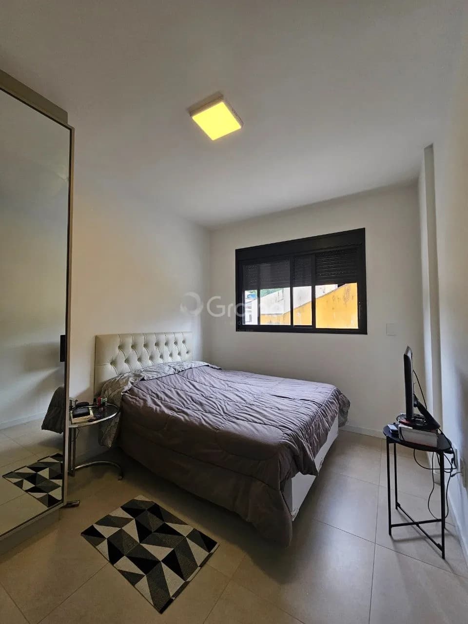 Apartamento para venda com 1 dormitório, em Carvoeira com 43 m² — foto 4