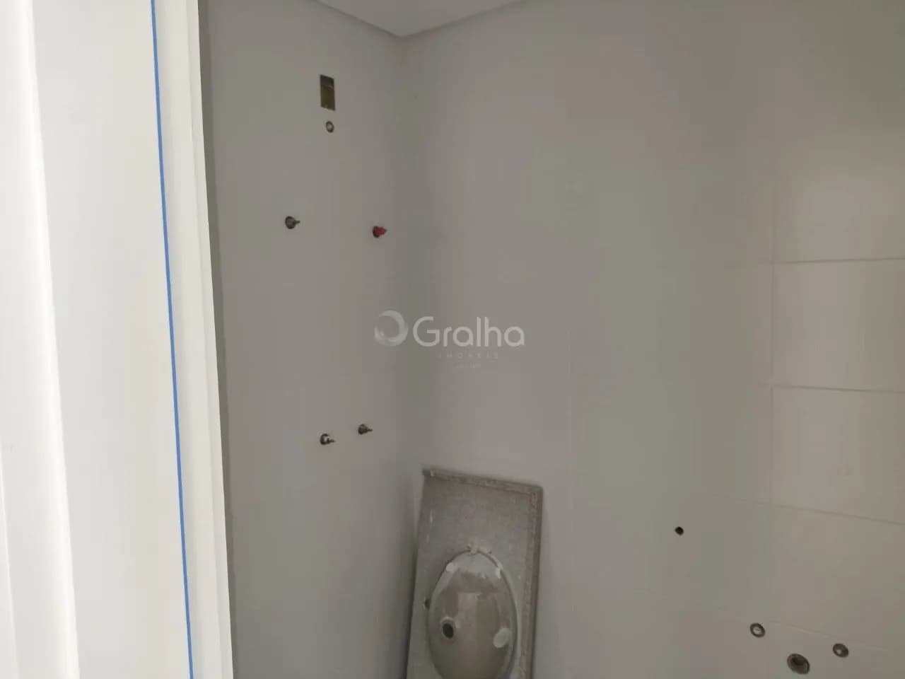Apartamento para venda com 3 dormitórios em Coqueiros com 101 m² — foto 4