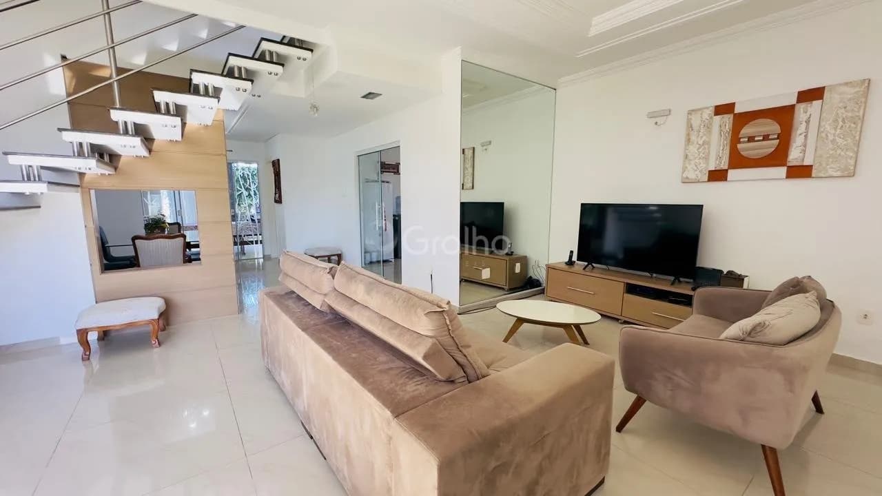 Casa para venda com 4 dormitórios em Ingleses Do Rio Vermelho com 307 m² — foto principal