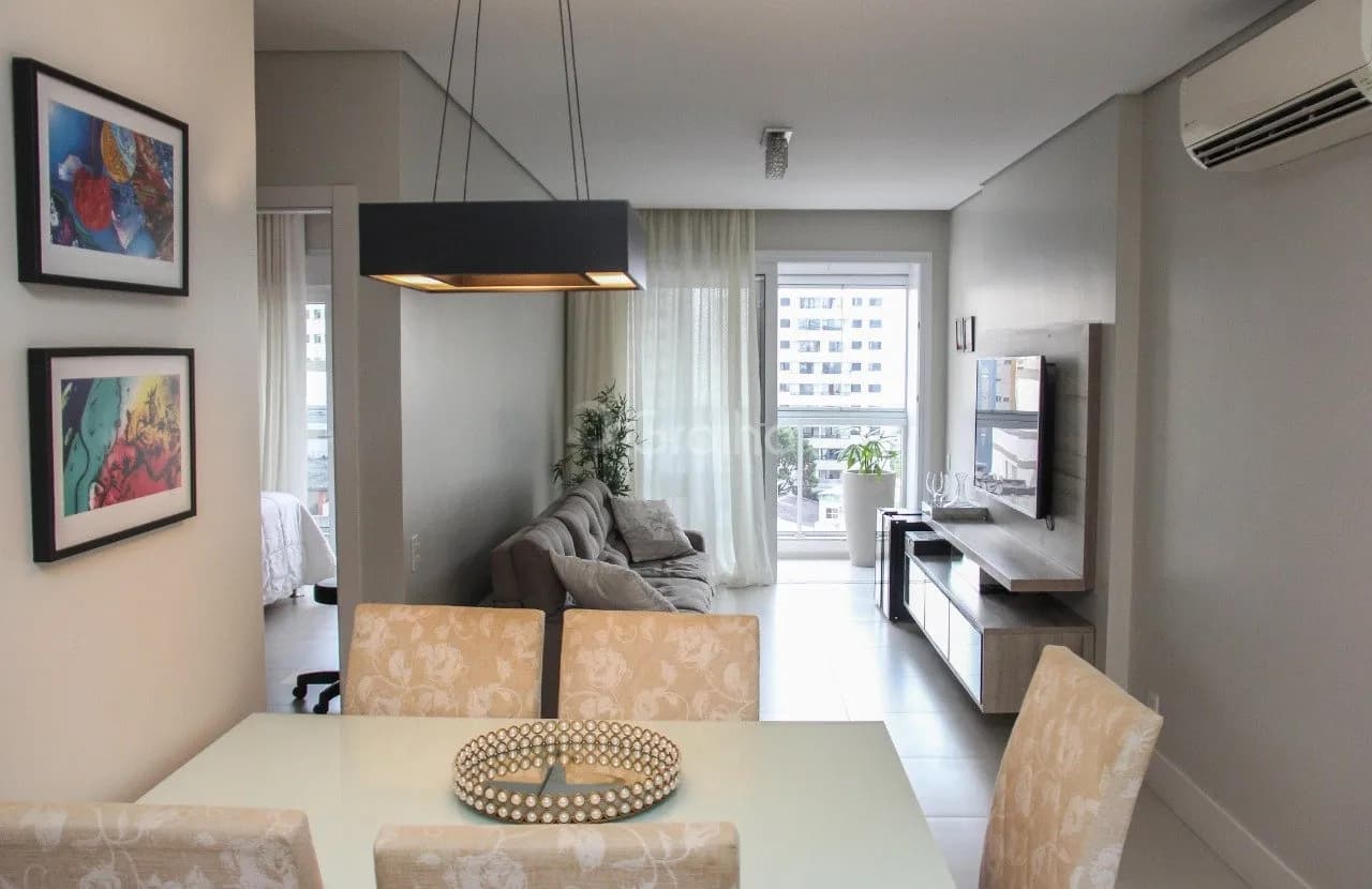 Apartamento para venda com 2 dormitórios em Centro com 73 m² — foto principal