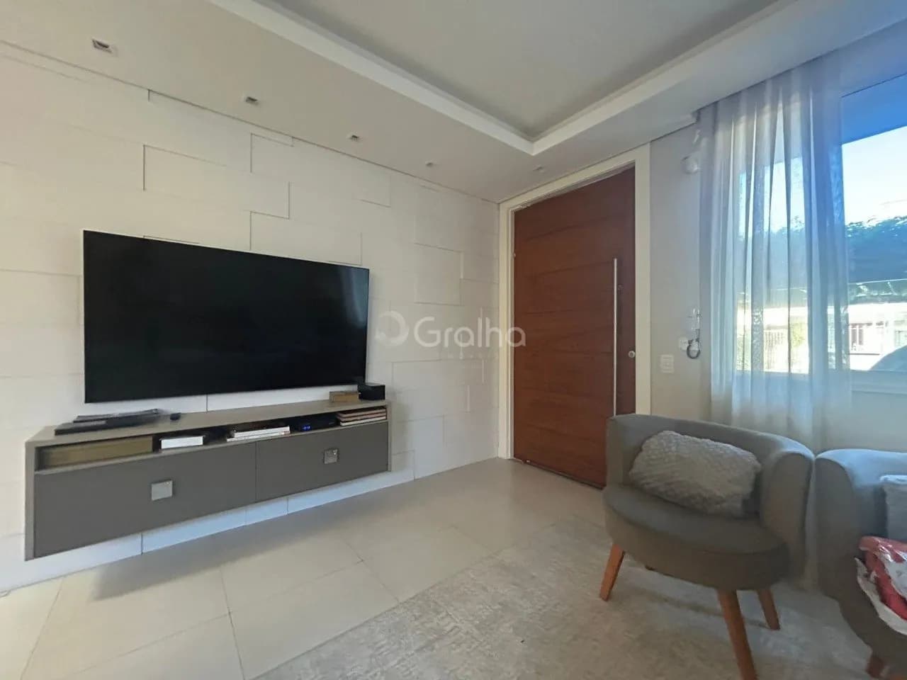 Casa para venda com 3 dormitórios em Côrrego Grande com 149 m² — foto 2